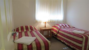 Waldorf Hornsby Residential Apartments - Kawana Tourism 6