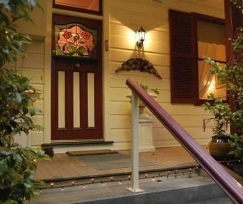 Chalet Blue Mountains - Kawana Tourism 0