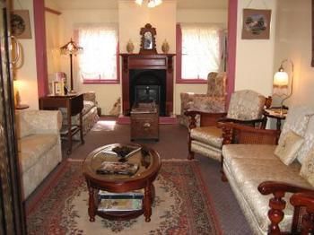 Chalet Blue Mountains - Kawana Tourism 1
