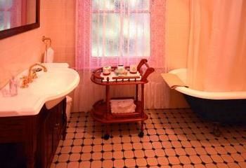 Chalet Blue Mountains - Kawana Tourism 8