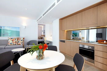Adina Apartment Hotel Bondi Beach - Kawana Tourism 9