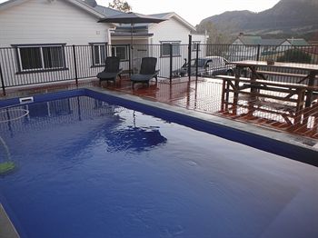 King Street Boutique Motel - Kawana Tourism 13