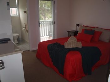 King Street Boutique Motel - Kawana Tourism 16