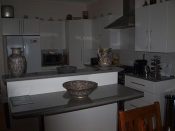 King Street Boutique Motel - Kawana Tourism 21