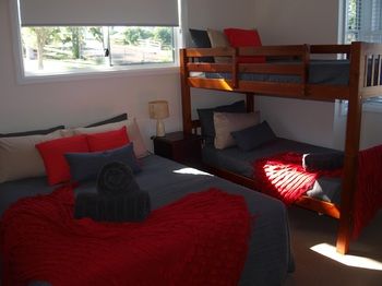 King Street Boutique Motel - Kawana Tourism 27