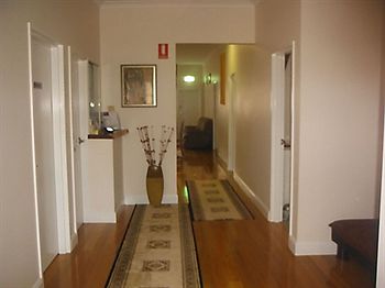 King Street Boutique Motel - Kawana Tourism 7
