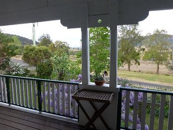 A Room With A View Bed & Breakfast - Kawana Tourism 1