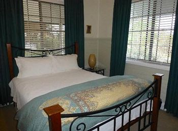 A Room With A View Bed & Breakfast - Kawana Tourism 2
