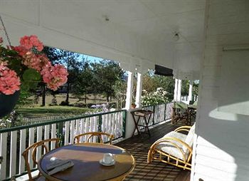 A Room With A View Bed & Breakfast - Kawana Tourism 7