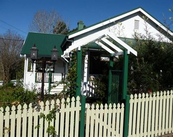 A Room With A View Bed & Breakfast - Kawana Tourism 8