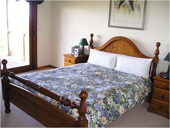 Valley Of The Waters B&B - Kawana Tourism 1