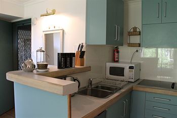 Arabella Guesthouse - Kawana Tourism 35