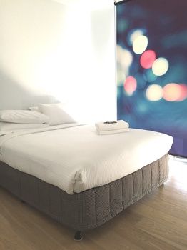 Aberlour Court - Kawana Tourism 11