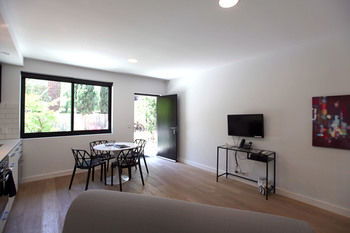 Aberlour Court - Kawana Tourism 30