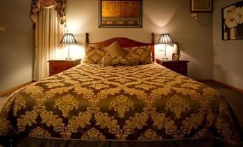 Riverwood Downs Mountain Valley Resort - Kawana Tourism 4