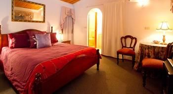 Riverwood Downs Mountain Valley Resort - Kawana Tourism 17