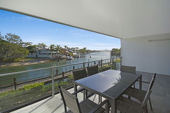 Jacaranda Noosa - Kawana Tourism 8