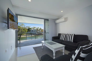 Jacaranda Noosa - Kawana Tourism 26