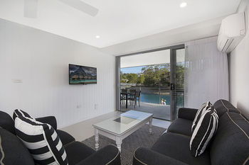 Jacaranda Noosa - Kawana Tourism 27