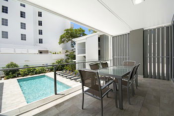 Jacaranda Noosa - Kawana Tourism 32
