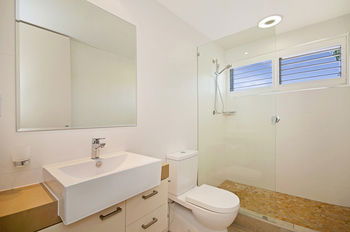 Jacaranda Noosa - Kawana Tourism 35