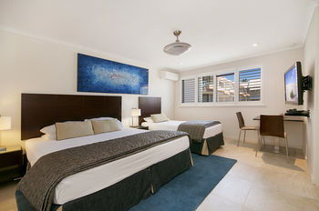 Jacaranda Noosa - Kawana Tourism 39