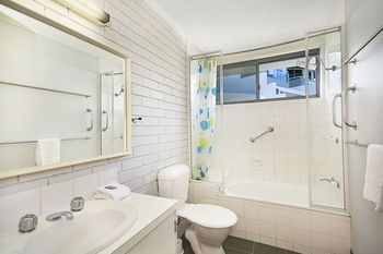Jacaranda Noosa - Kawana Tourism 50