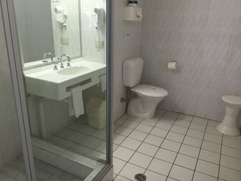 Ulladulla Harbour Motel - Kawana Tourism 12