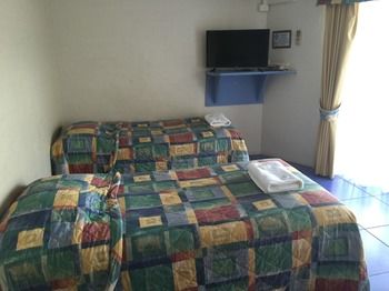 Ulladulla Harbour Motel - Kawana Tourism 16