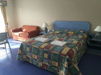 Ulladulla Harbour Motel - Kawana Tourism 18