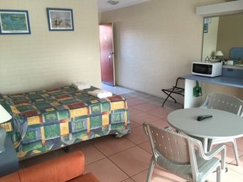 Ulladulla Harbour Motel - Kawana Tourism 19