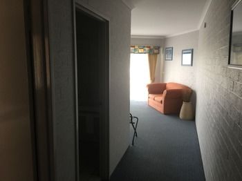 Ulladulla Harbour Motel - Kawana Tourism 25