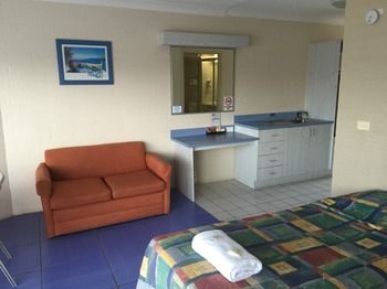 Ulladulla Harbour Motel - Kawana Tourism 35