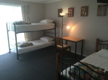 Ulladulla Harbour Motel - Kawana Tourism 48