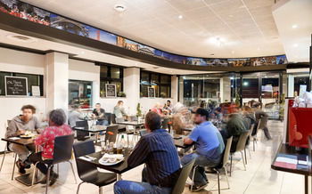 Airport Hotel Sydney - Kawana Tourism 15