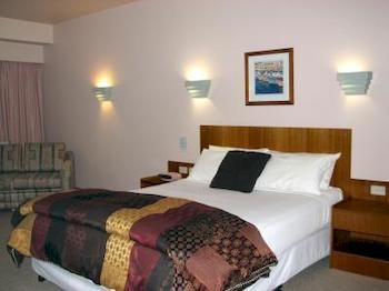 Tamwell Motel And Coffee Lounge - Kawana Tourism 3