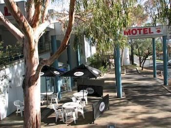 Tamwell Motel And Coffee Lounge - Kawana Tourism 4