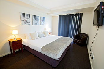 Astina Serviced Apartments - Central - Kawana Tourism 5