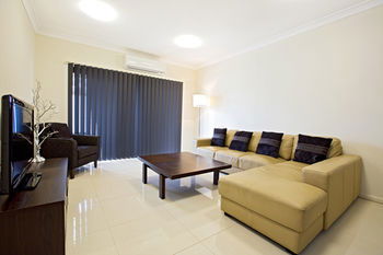 Astina Serviced Apartments - Central - Kawana Tourism 12