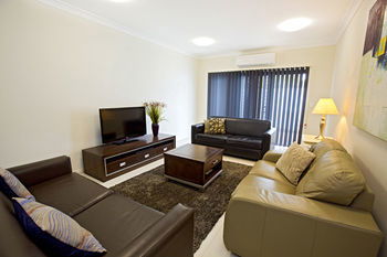 Astina Serviced Apartments - Central - Kawana Tourism 13