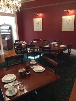 Darcys Hotel At Homebush - Kawana Tourism 9