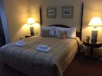 Darcys Hotel At Homebush - Kawana Tourism 23