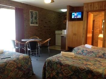 Tooleybuc Motel - Kawana Tourism 4