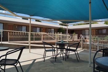 Tooleybuc Motel - Kawana Tourism 8