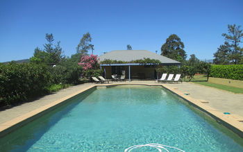 Tranquil Vale Vineyard & Cottages - Kawana Tourism 14