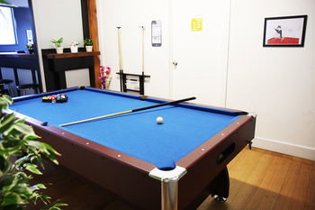 OziHouse Collingwood - Hostel - Kawana Tourism 0