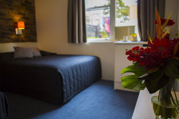 Hornsby Inn - Kawana Tourism 5