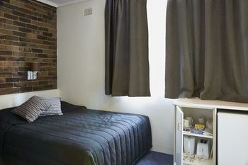 Hornsby Inn - Kawana Tourism 14