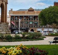 Bathurst Royal Apartments - Kawana Tourism