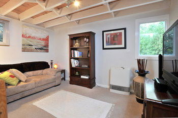Santosa Cottage - Kawana Tourism 0